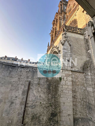 Vente Appartement Appartement bourgeois 3 pièces à vendre à Blois avec vue imprenable sur la Loire Blois