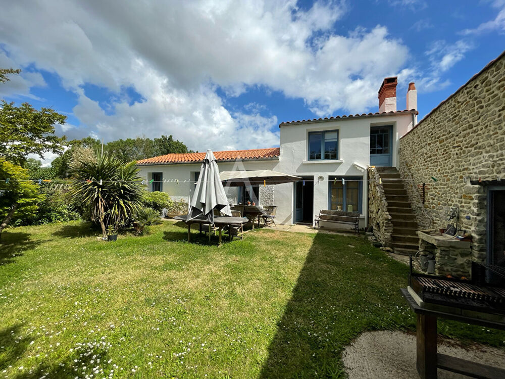 Vente Maison Maison Le Bernard 7 pièce(s) Le bernard