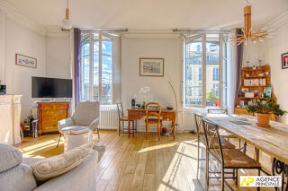 Vente Appartement Versailles Notre-Dame Les Prés - Appartement 4 pièces 118 m² zu sol (80.59 m² carrez) en duplex (2ème et 3ème étage) Versailles