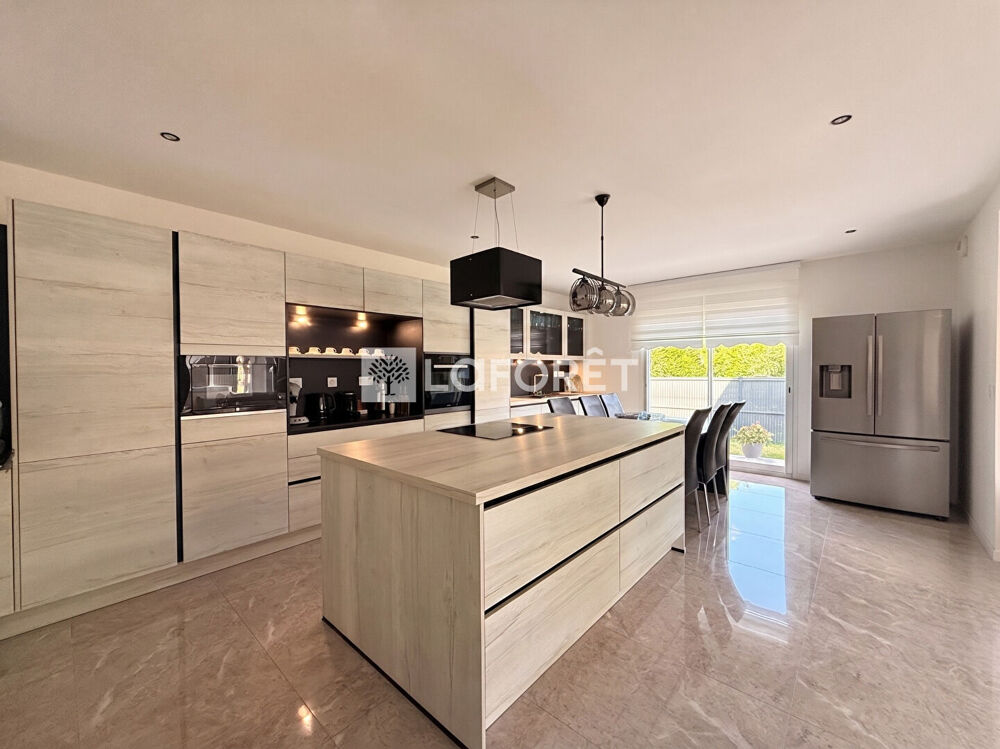 SOLIERS, maison 203 m²