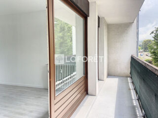  Appartement à louer 3 pièces 67 m²
