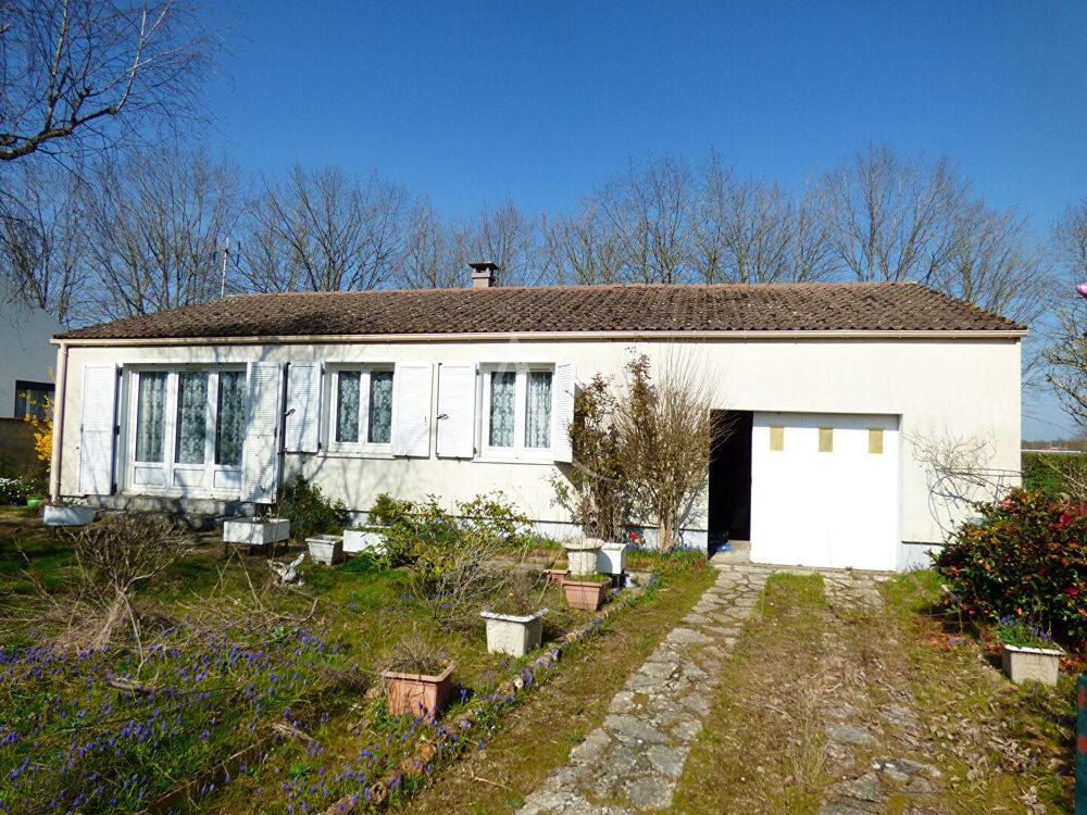 Maison Saint Denis De L Hotel plain-pied