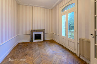  Maison à vendre 10 pièces 244 m²