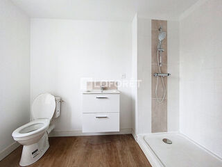  Appartement à louer 1 pièce 40 m²