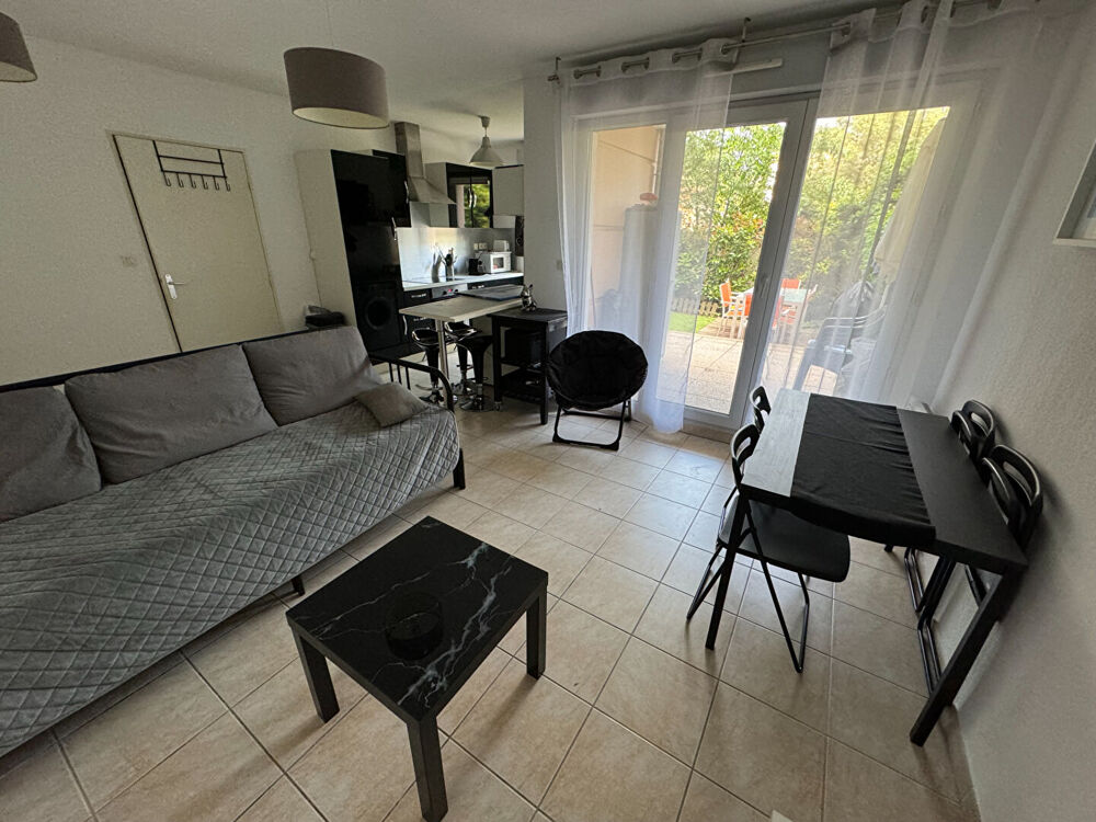 Location Appartement ST CHAMAS, APT T2  MEUBLE AVEC JARDIN ET PARKING Saint chamas