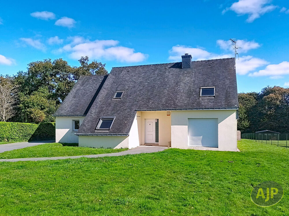 Maison 7 pièces 160 m² · à Molac · 160 m² · 299 500 €