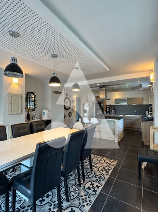  Maison � vendre 8 pi�ces 280 m�