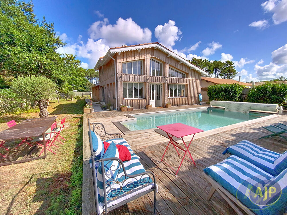 Villa avec jardin et piscine - ARES
