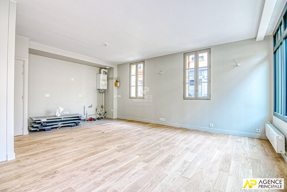 Versailles Notre-Dae Maison 3/4 pièces 87.5 m² au sol avec cour arborée