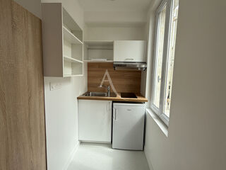  Appartement à louer 1 pièce 14 m²