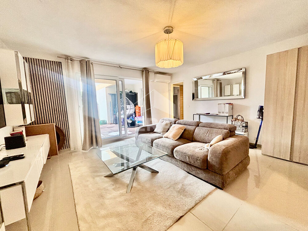 Vente Appartement Coup de coeur: appartement rénové en rez de jardin Saint laurent du var