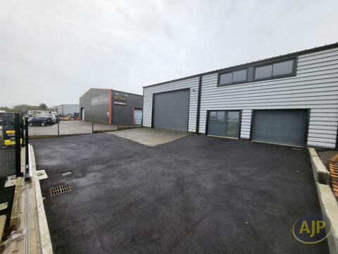 Local d'activit&eacute; Sainte Pazanne 185 m2 1950 44680 Sainte pazanne