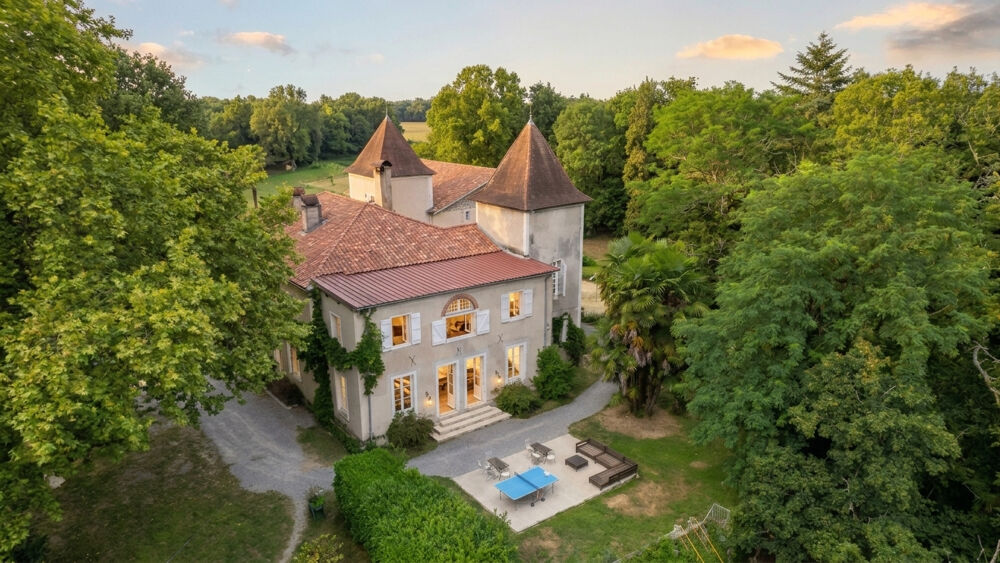 CHÂTEAU DE PRESTIGE AVEC ACTIVITÉ TOURISTIQUE ET ÉVÉNEMENTIELLE