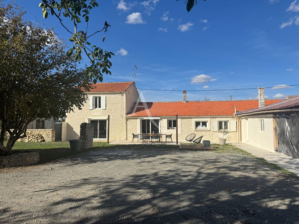 Vente Maison Maison PUYRAVAULT - 5 pièce(s) - 141m2 Puyravault