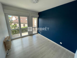  Appartement à louer 4 pièces 67 m²