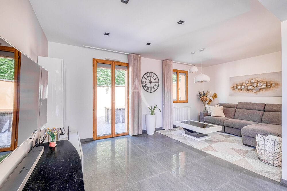 Vente Maison Maison contemporaine d'environ 125m² ? DPE C ? Garage double - 5 pièces Trilbardou
