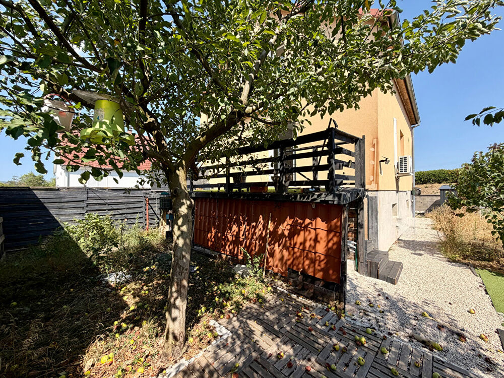 Maison 5 pièces 132 m² · à Issenheim · 132 m² · 208 000 €
