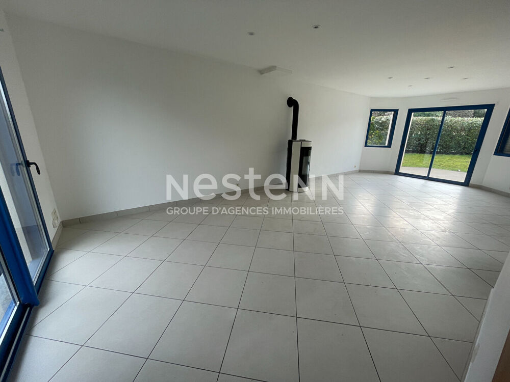 Maison à vendre à Elven - Vie de plain pied - 4 chambres - jardin