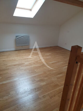  Appartement à louer 2 pièces 28 m²