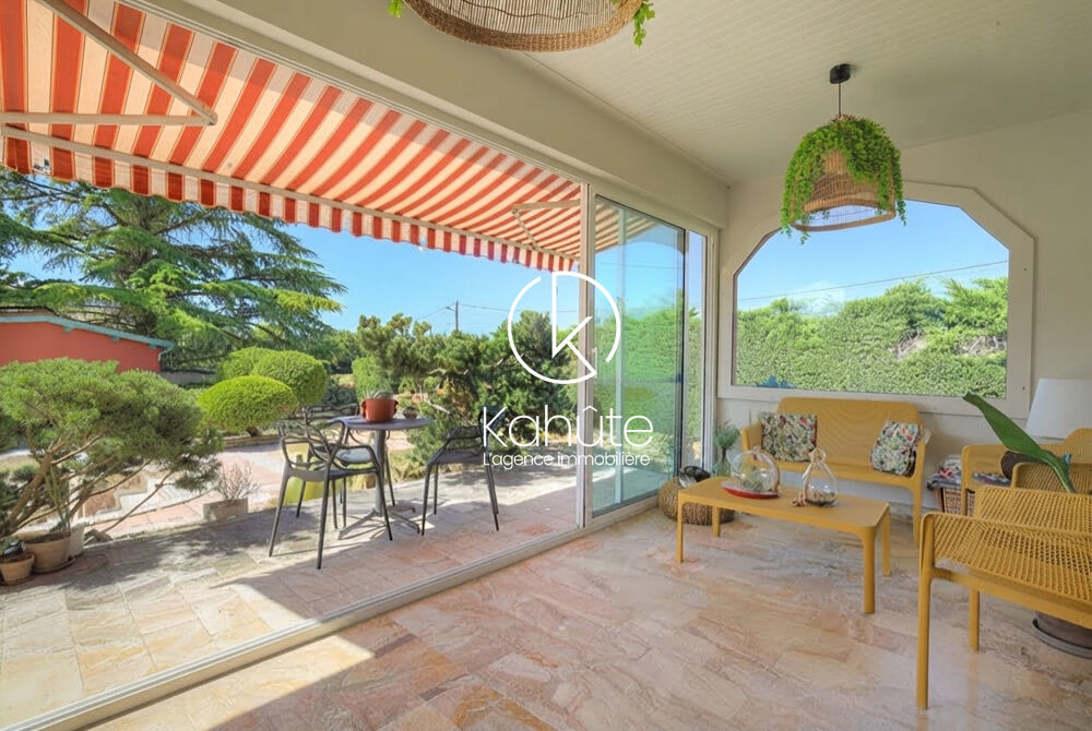 Vente Maison Maison familiale rénovée 176 m²  Terrain arboré 1 370 m²  Avec piscine proche la tour de Salvagny et charbonnières Charbonnieres les bains