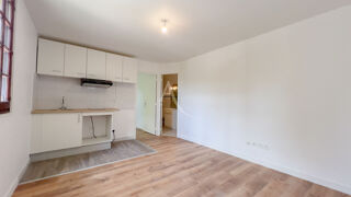  Appartement à louer 2 pièces 27 m²