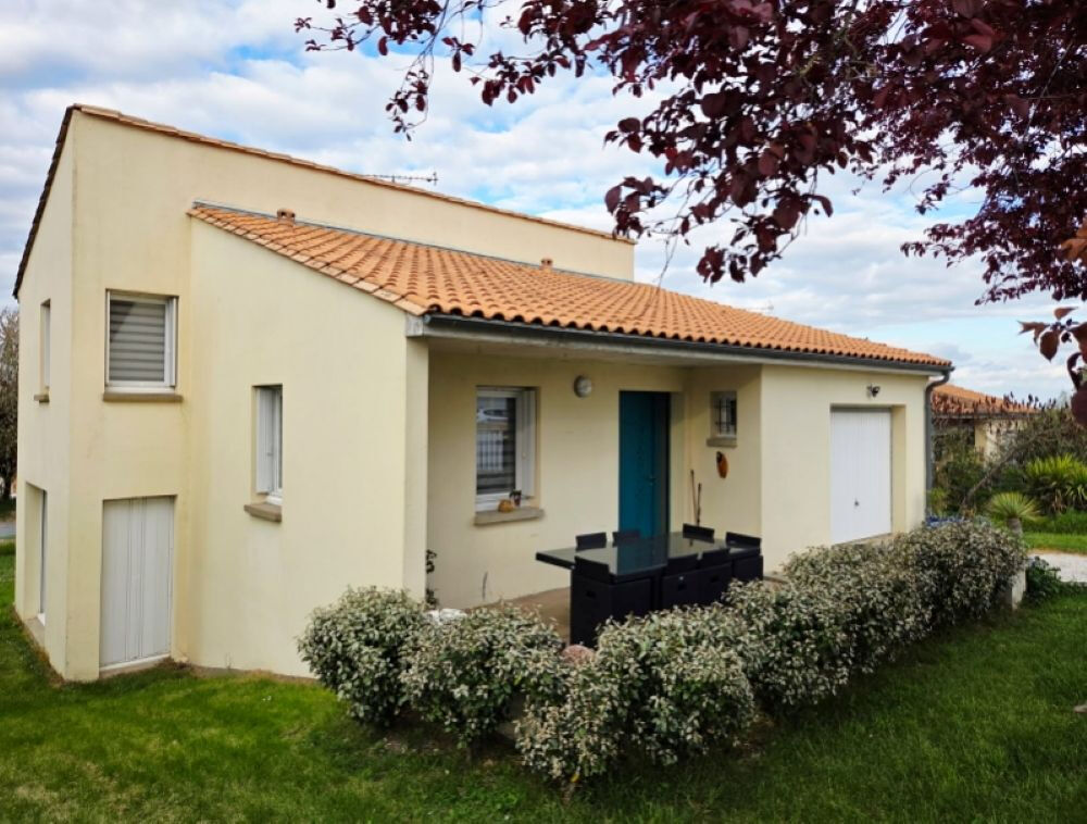 Maison Mansle 104 m2