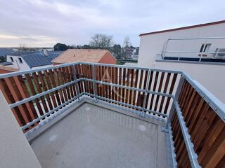  Appartement à louer 3 pièces 62 m²
