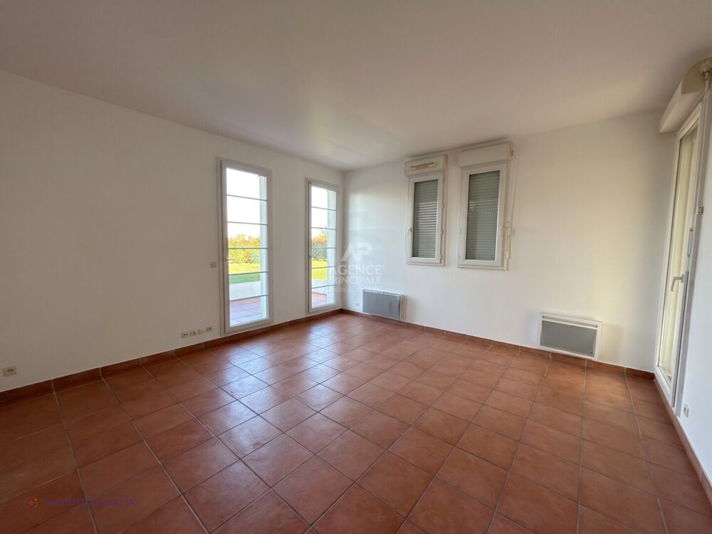 Location Appartement Appartement 2 pièces avec jardin /terrasse- Saint Germain en Laye - quartier l'Aurore Saint germain en laye