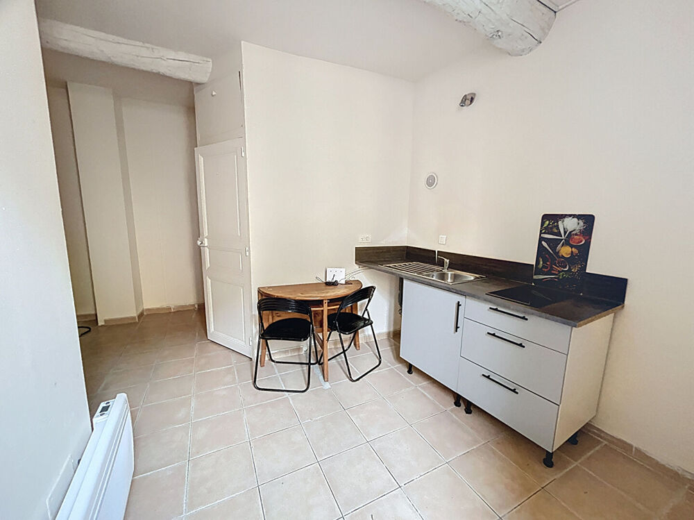Location Appartement LAMBESC, STUDIO Lambesc