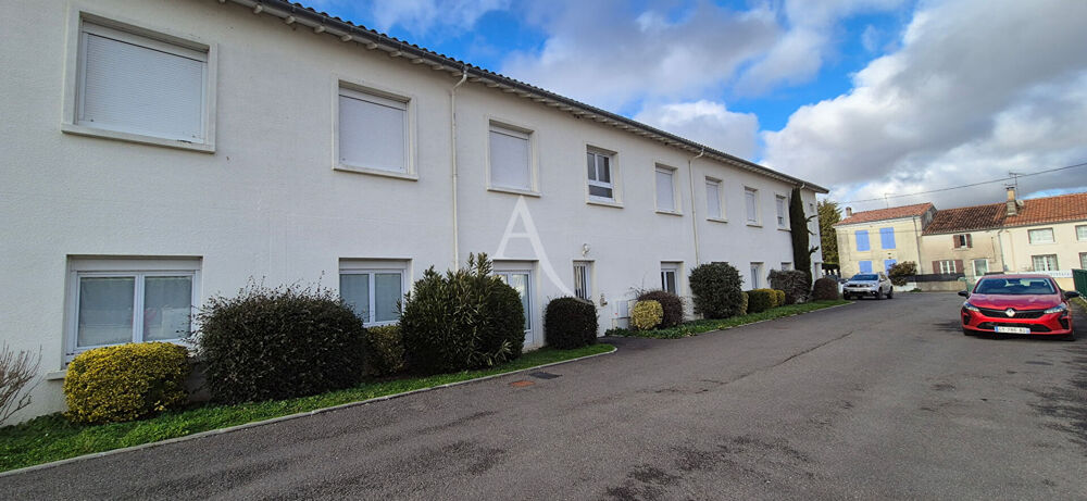 Appartement Saint Jean D Angely 4 pièce(s) 78 m2