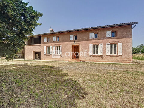   Id�al promoteur Reynies, ferme avec piscine et d�pendances !!! 22 879 m� de terrain ! Maison - 4 pi�ce(s) - 132 m�