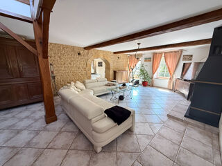  Maison  vendre 9 pices 352 m