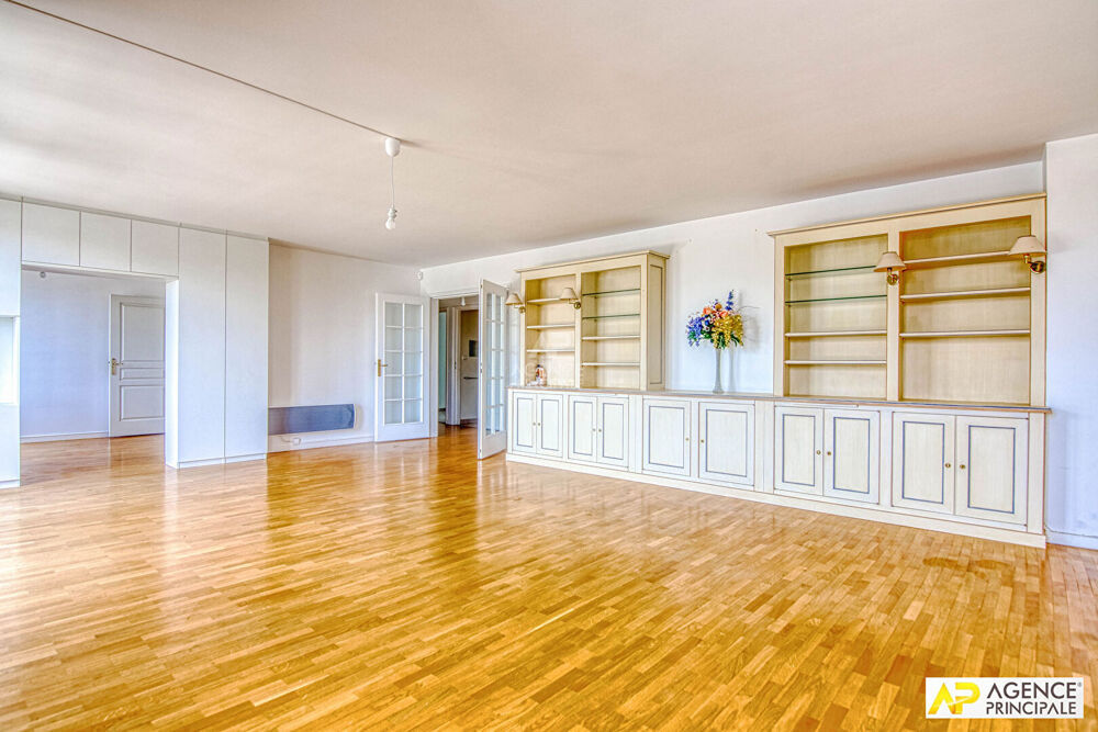 Vente Appartement Versailles Notre-Dame Pars Appartement duplex 6 pièce(s) 150 m² carrez situé au 3ème et dernier étage avec ascenseur, balcon, ca Versailles