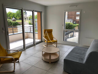  Appartement à louer 3 pièces 75 m²