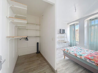  Appartement à louer 3 pièces 82 m²