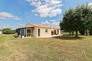  Maison  vendre 5 pices 123 m