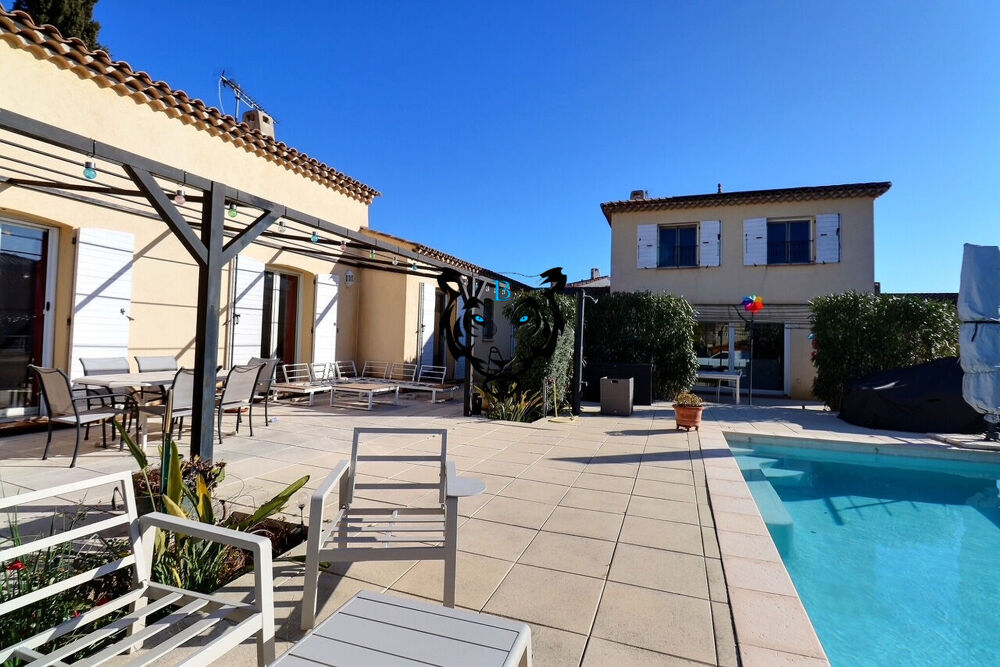 � vendre  Maison Roquebrune-sur-Argens (83520)