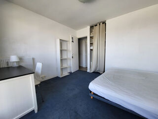  Appartement à louer 1 pièce 94 m²