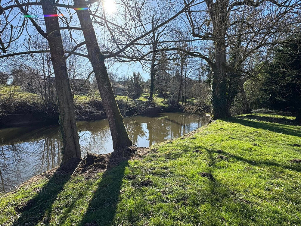 Vente Maison HAUTE VIENNE - Belle petite maison en pierre au bord de l'eau Jouac