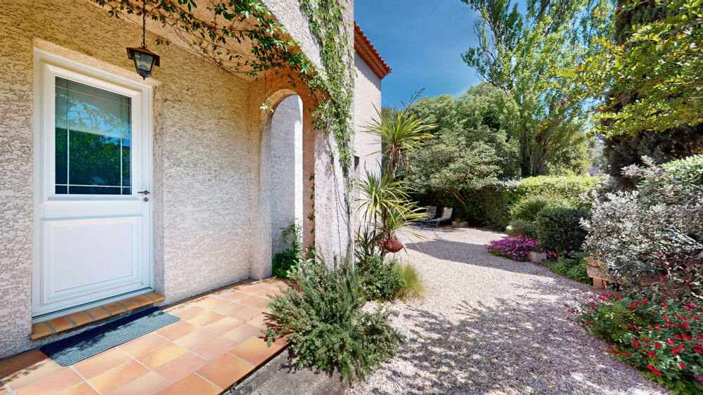 Vente Maison A VENDRE - Maison familiale type 7 - 155m² - Nîmes Nimes