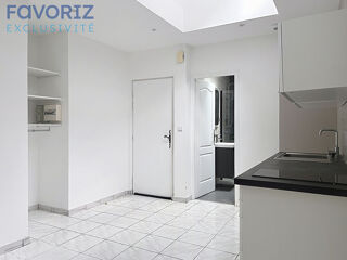  Appartement à louer 2 pièces 27 m²