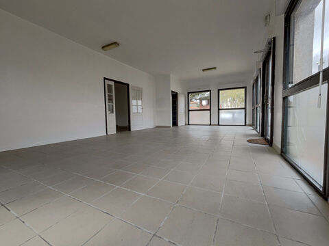   Local commercial Saubens 83 m2 