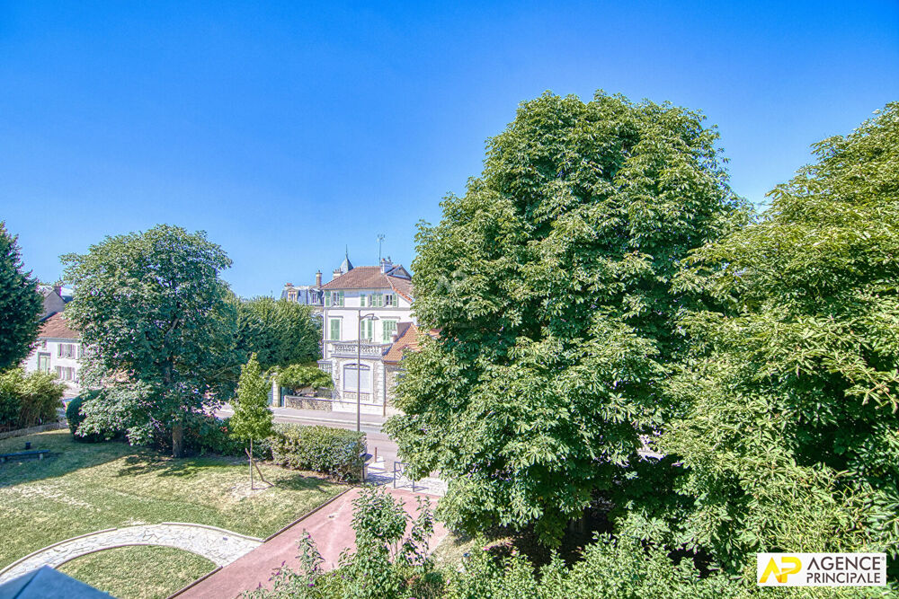 � vendre  Appartement Versailles (78000)