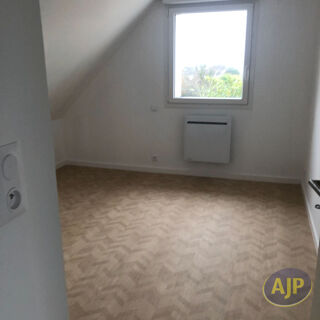  Appartement à louer 3 pièces 39 m²