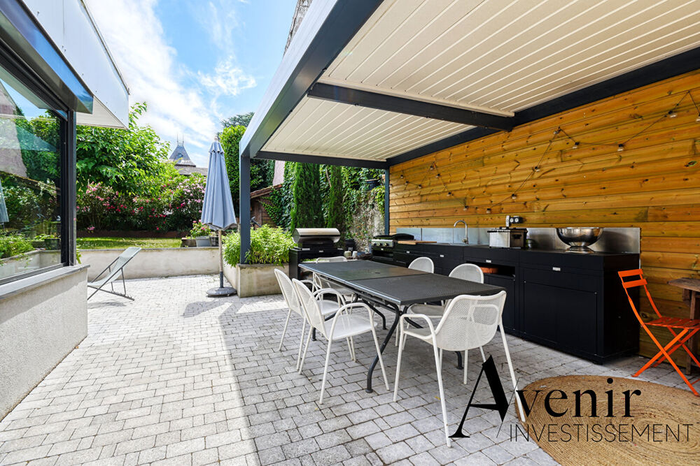 Maison 7 pièces 258 m² · à Caluire Et Cuire · 258 m² · 1 260 000 €
