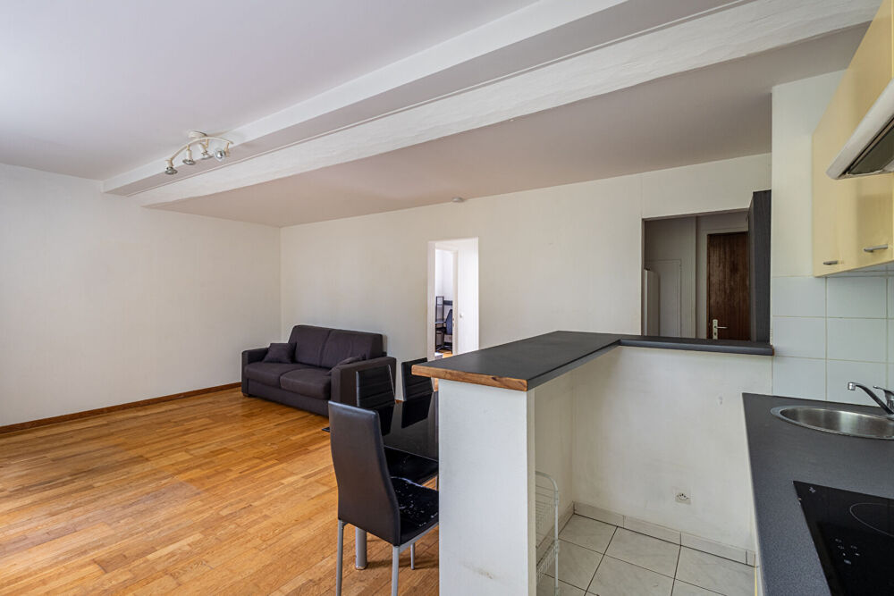 Vente Appartement Bel appartement T2 traversant lumineux - Boulevard de la Liberté, Lille Lille