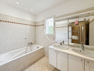  Maison � vendre 6 pi�ces 163 m�