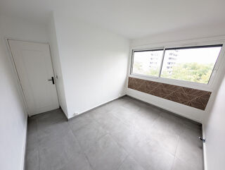  Appartement  vendre 4 pices 1 m