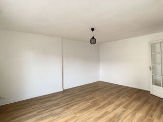 Appartement à louer 2 pièces 43 m²