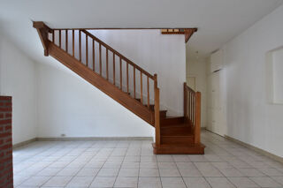  Maison à louer 4 pièces 135 m²